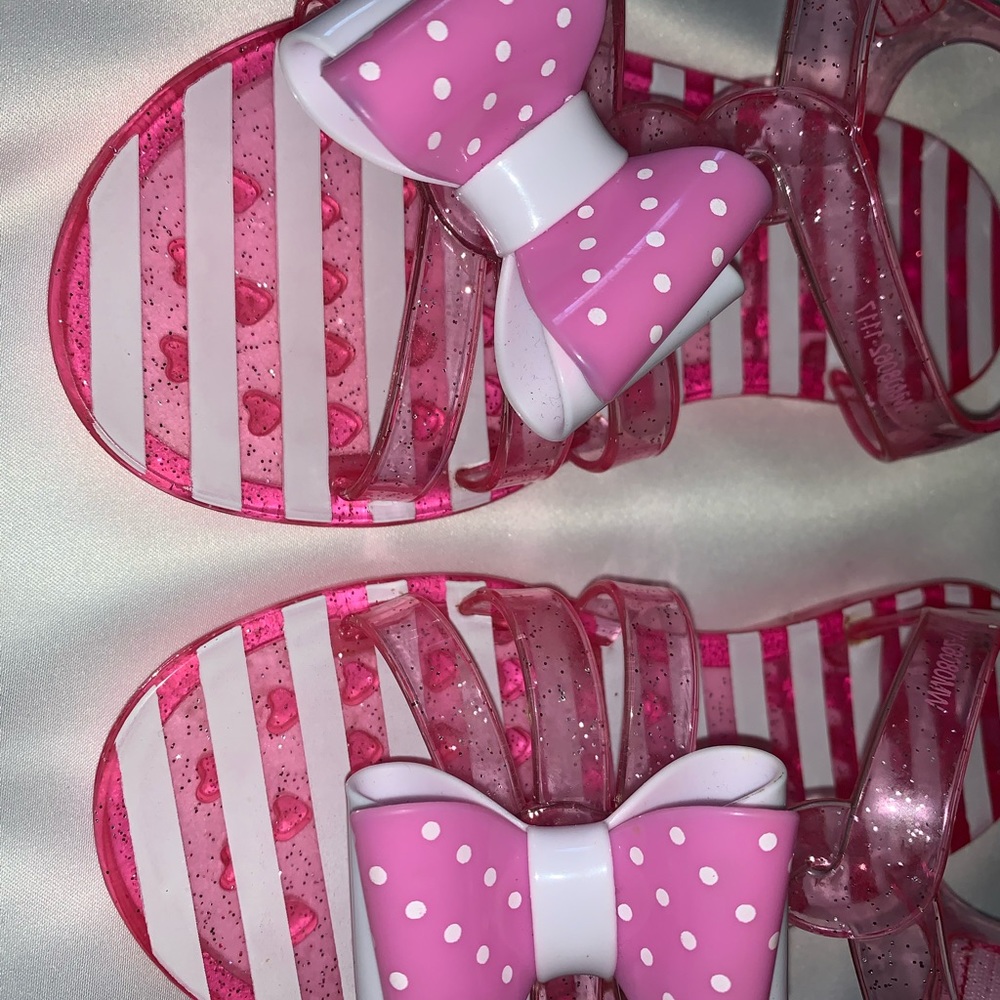 Sandals - Picture 2 of 6
